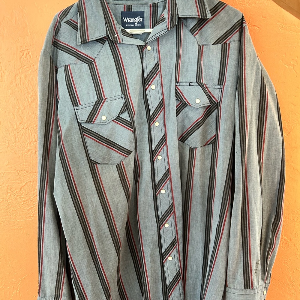 Wrangler Light Gray Western Shirt with Black & Red Stripes